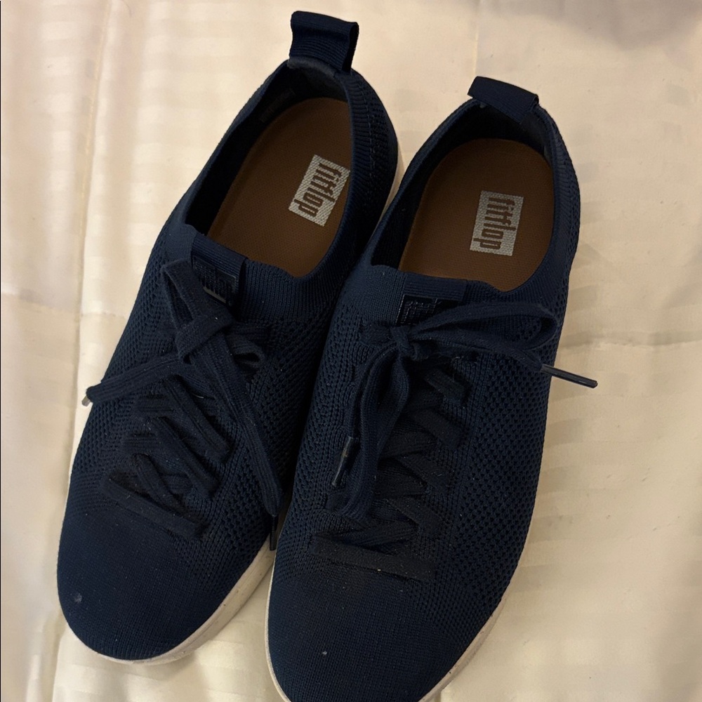 Women’s Fit Flop Navy Knit Lace-Up Casual Sneakers